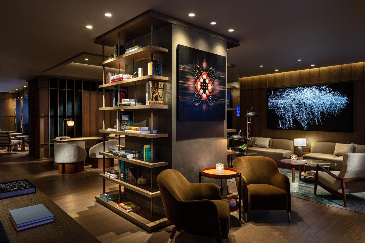 The Hari Hong Kong Hotel Exterior photo The Library at The Westin