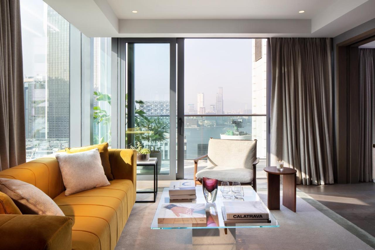 The Hari Hong Kong Hotel Exterior photo The living room of a typical apartment